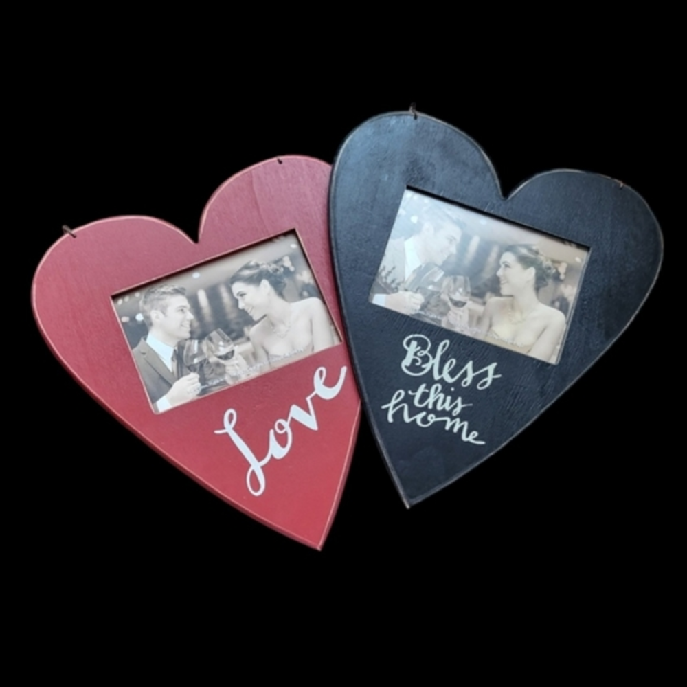 NEW Pair of 2‎ Heart Shaped Photo Frames with Metal Twisted Hanging Straps
